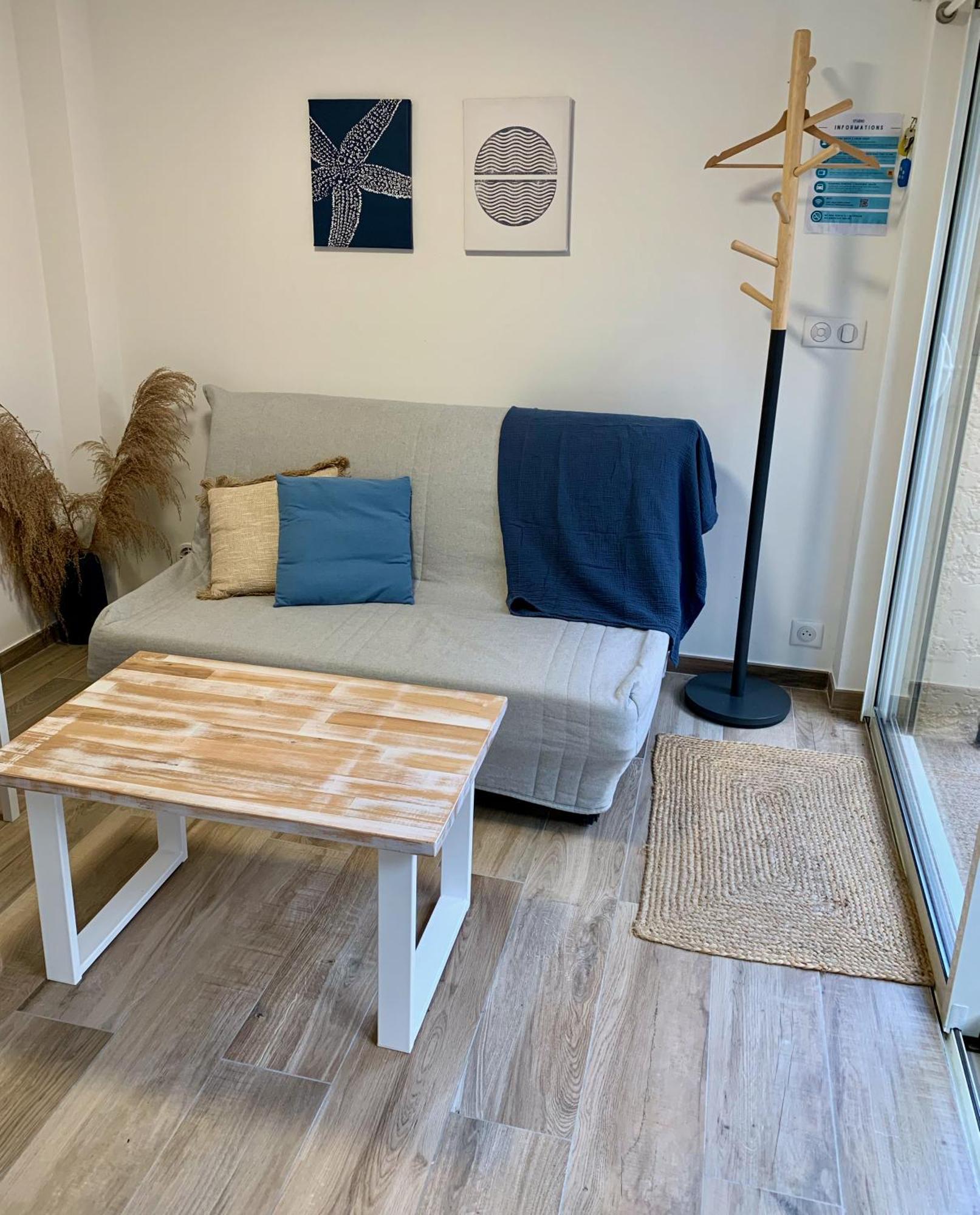 Studio With Private Car Park And Air Con Valbonne Luaran gambar